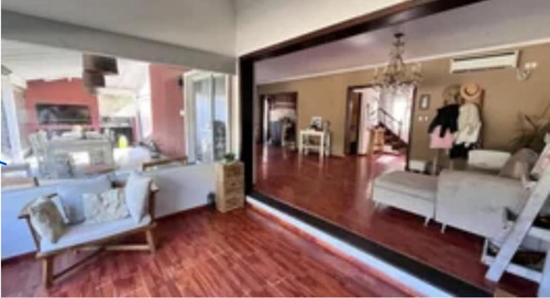 Casa En Venta En Pilar