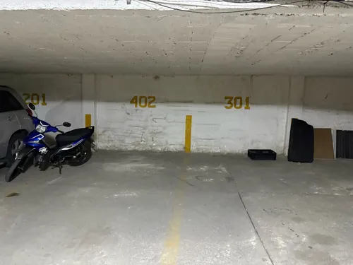 Edificio En Venta En El Ingenio Iii. Cod V8562