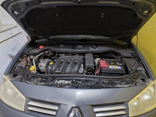 Renault MéGane Gratour 1.6 Dynamique Hi-flex 5p