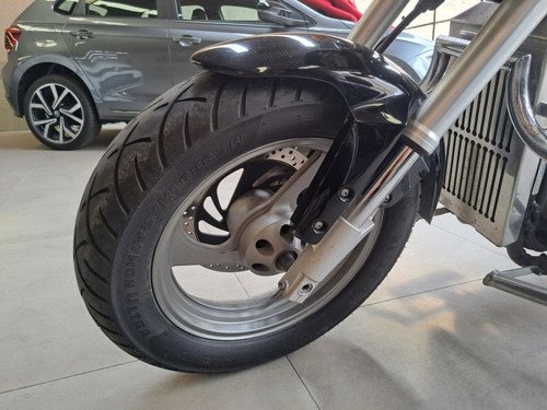 Suzuki Boulevard M800