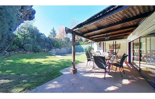 Espectacular Y Amplia Casa En Arriendo