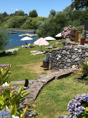 Broker- Casa Pucon Orilla Lago- Condominio Seguro - 1 -