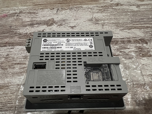 Panel View 800 2711r-t4t Allen Bradley (Usado)