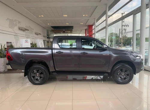 Toyota Hilux 2021 2.8 Cd Srv 177cv 4x4