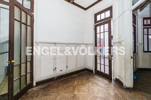 Imagen 7 de 12 de Venta Amplia Casona Barrio Yungay