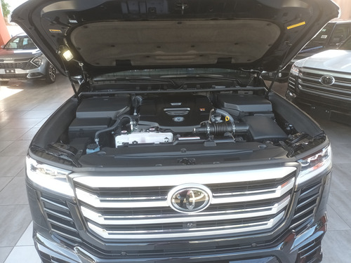 Toyota Land Cruiser Vx-r Año 2025