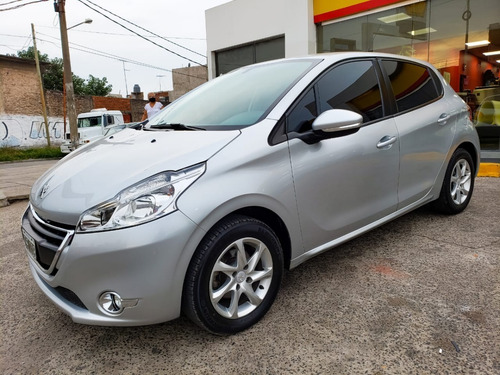 Peugeot 208 1.5 Allure Touchscreen