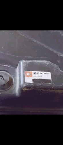 Subwoofer De 8 Pulgadas Jbl De Agencia Negro (Usado)