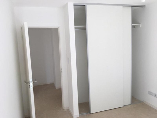 Peron 1500 Depto. 2 Amb Con Balcon 50.21mts Apto Profesional, Coch. Optativa