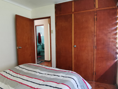Casa En Chorrillos, 4 Dormitorios 2 Baños
