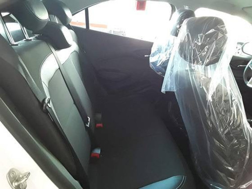 Imagem 10 de 10 de Chevrolet Onix 1.0 Mpfi Lt 8v Flex 4p Manual