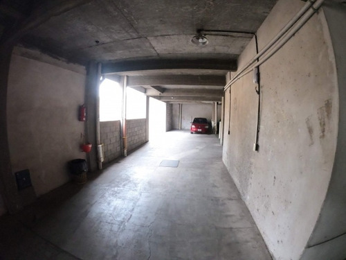 Imagen 2 de 7 de Cochera En Venta En Haedo
