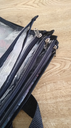 Carpeta Organizadora Oficio C/ 10 Folios Plásticos C/ Cierre Negro Liso