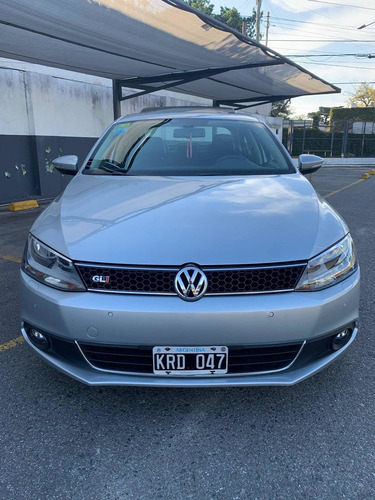 Volkswagen Vento 2.0 Sportline Tsi 200cv Dsg 2011