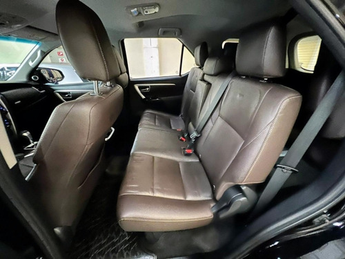 Toyota Hilux SW4 2.7 SRV 7 LUGARES 4X2 16V FLEX 4P AUTOMÁTICO