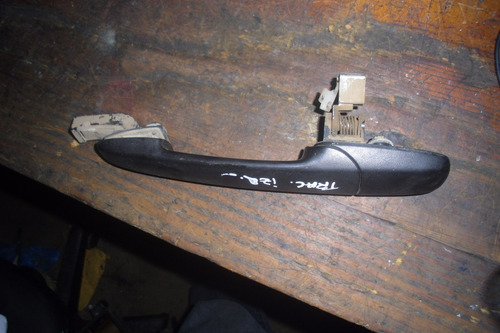 Imagen 2 de 3 de Vendo Manigueta Trasera Izquierda De Mazda Bt-50, Año 2009