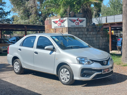 Toyota Etios 1.5 Sedan X