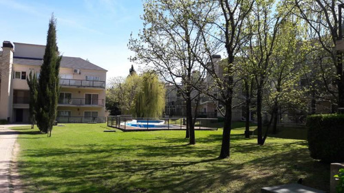 Departamento En Venta En Terrazas Del Lago, Pilar, G.b.a. Zona Norte