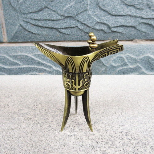 Copa Vino Imitación Bronce Artesanía Copa Triangular Adornos