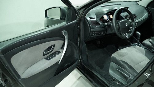 Renault Fluence Dyn20a