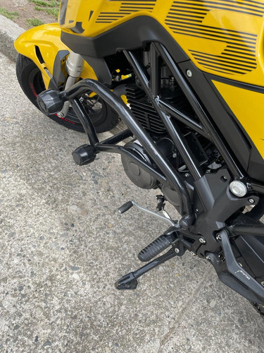 Venta Benelli Tnt 135 Amarillo 2023 Moto Gasolina Barato