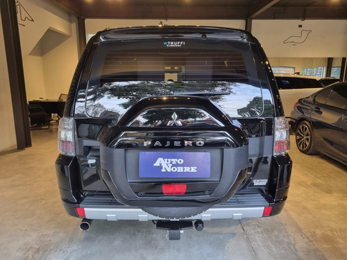 Mitsubishi Pajero Full 3.8 HPE 4X4 V6 24V