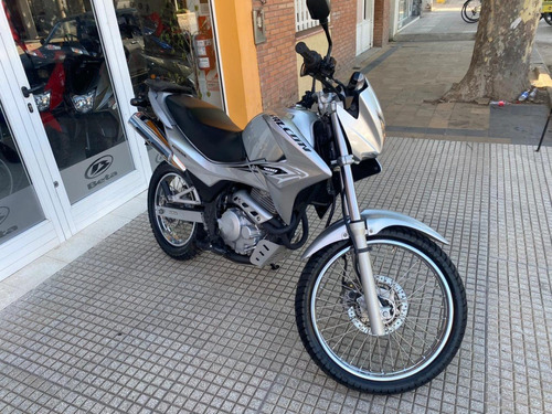 Imagen 9 de 13 de Honda Falcon 400 , 2015