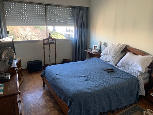 Imagen 8 de 14 de Venta Apartamento Pocitos 3 Dormitorios 3 Baños Garaje, Excelente Ubicación, Sobre Bulevar España, Piso Alto