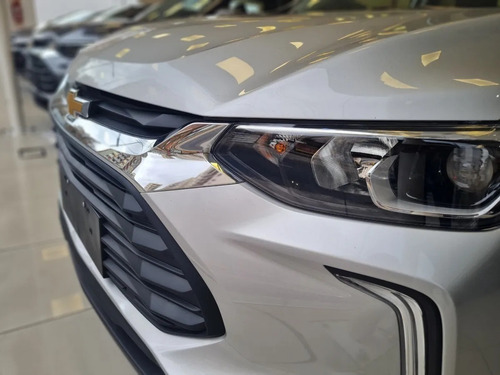 Imagen 3 de 25 de Chevrolet Tracker 1.2 Turbo Mt 0km Forestcar Balbin (a.l) #5
