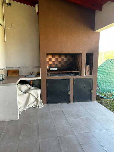 Casa 4 Ambientes En Venta
