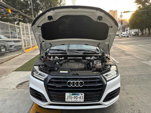 Audi Q5 2.0 L T S Line Dsg
