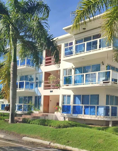 Apartamento En Residencial Vacacional En La Playa