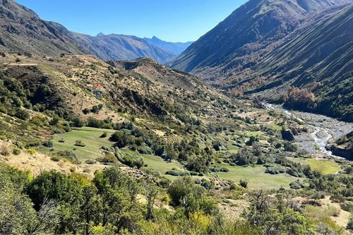 Fundo De 8.000 Ha En La Cordillera Del Maule
