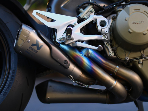 Ducati Streetfighter V4s 2022