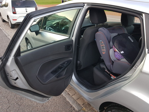 Ford Fiesta Kinetic Design 1.6 Sedan S Plus 120cv 2014