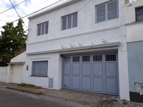  Venta Galpón 514 M2  En Villa Sarmiento, Morón