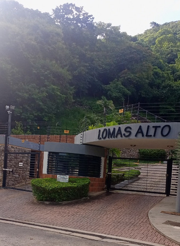 Imagen 1 de 15 de Townhouse En Lomas Del Este, Valencia. Residencia Lomas Alto