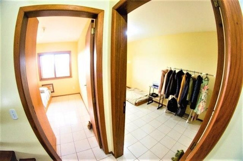 Imagem 13 de 30 de Casa Em Espírito Santo, Porto Alegre/rs De 420m² 3 Quartos À Venda Por R$ 830.000,00 - Ca1336355-s