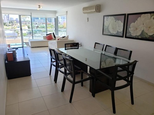 Alquiler Y Venta Apartamento 3 Dormitorios Y Dependencia Punta Del Este