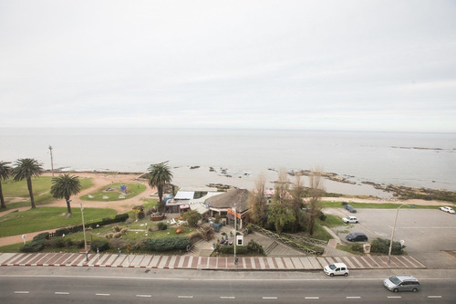 Imagen 3 de 14 de Apartamento En Venta De 2 Dormitorios En Punta Carretas