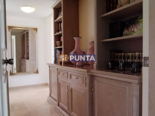 Imagen 15 de 30 de Apartamento En Venta, Brava, Punta Del Este, 3 Dormitorios.