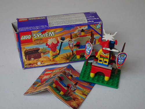 Lego 6236 Clasico Islanders King Kahuka Para Coleccionista