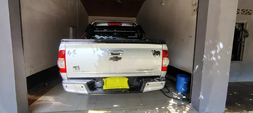 Chevrolet Dmax Mod 2011 Color Plata