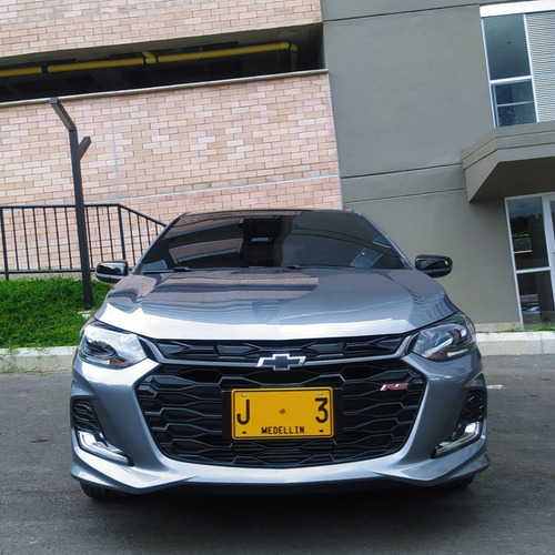 Chevrolet Onix Rs Turbo - 2021