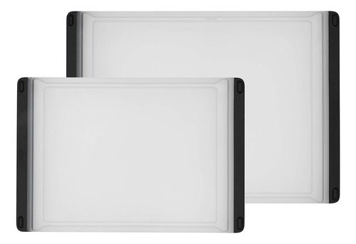 Oxo Good Grips - Juego De 2 Tablas De Cortar De Plástico . Color Claro