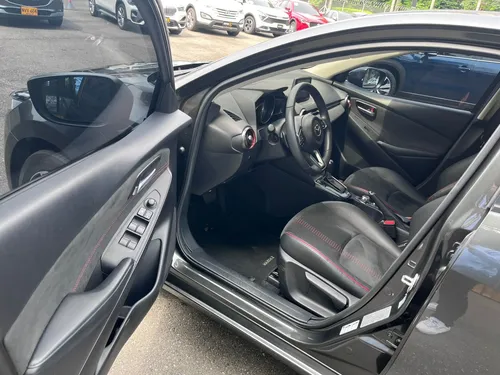 Mazda 2 Carbón Edition 2.0 Cm3 Aut