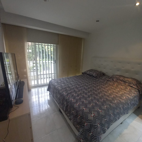 Townhouse En Urbanización Milagro Villas