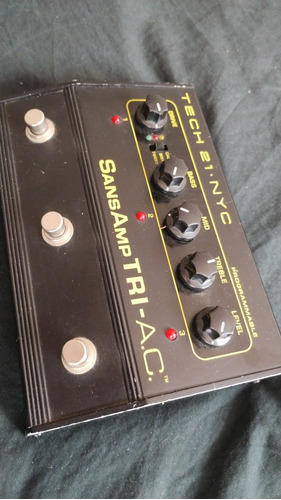 Pedal De Bajo Y Guitarra Sansamp Tri Ac