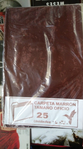 Carpeta Marron Oficio O Carta.  Aktiva. Con Gancho. 25 Und 