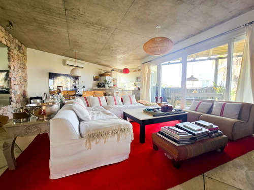 Casa En De 3 Dormitorios En Alquiler Playa De Punta Piedras (ref: Bpv-10156)